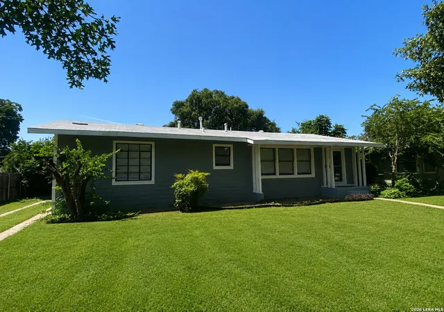 4th image of 308 Larchmont Dr, San Antonio, TX 78209 | MLS# 2002015