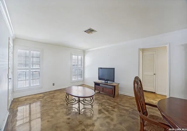 Photo 3 of Condo for sale at 5359 Fredericksburg Rd #515, San Antonio, TX 78229 | MLS# 2002016 | Listing updated on 2026-09-06
