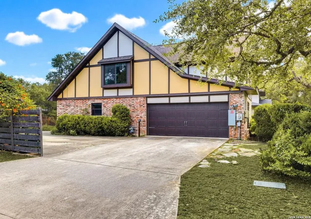 2nd image of 3002 Nantucket Dr, San Antonio, TX 78230 | MLS# 2002018