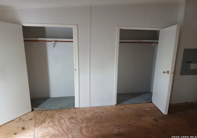 Photo 3 of Single family home for sale at 41 Pecan Shadows Dr, Leakey, TX 78873 | MLS# 2002019 | Listing updated on 2026-08-01