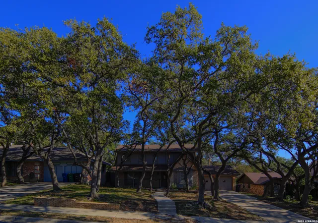 2nd image of 3746 Litchfield Dr, San Antonio, TX 78230 | MLS# 2002033