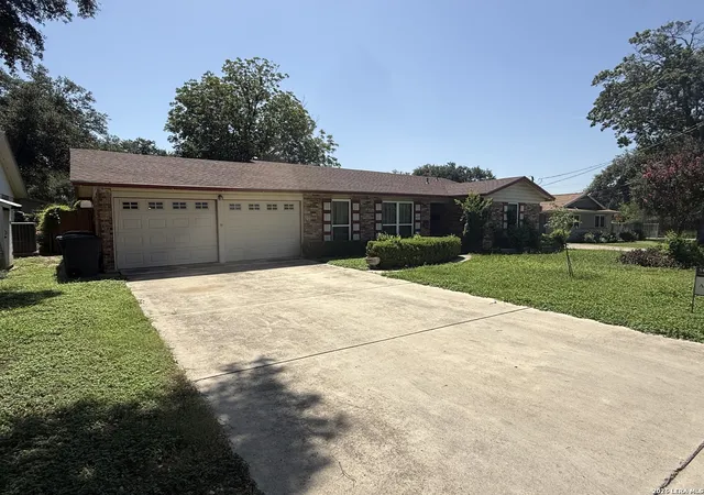 Photo 4 of Single family home for sale at 4010 Skyridge, San Antonio, TX 78210 | MLS# 2002038 | Listing updated on 2026-08-03