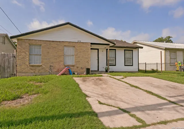 Photo 1 of Multi family home for sale at 3414 Gateway Dr, San Antonio, TX 78210 | MLS# 2002041 | Listing updated on 2026-09-01