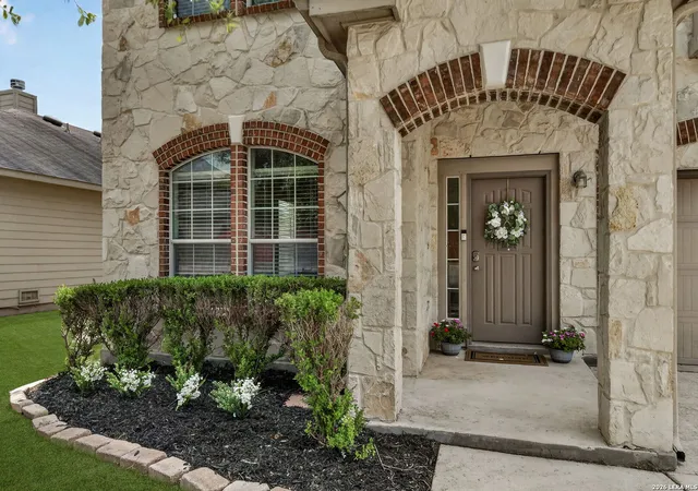 Photo 3 of Sale Pending at 25131 Terlingua Bnd, San Antonio, TX 78261 | MLS# 2002052 | Listing updated on 2026-08-24