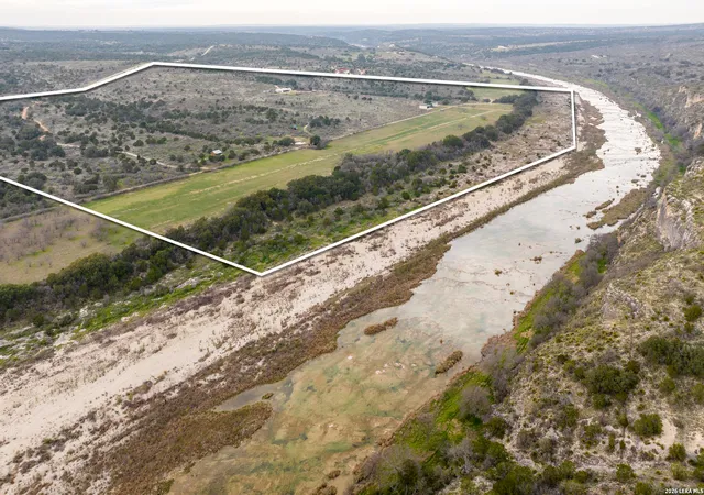 Photo 4 of Single family home for sale at 256 Persimmon Point, Mason, TX 76856 | MLS# 2002056 | Listing updated on 2026-09-11