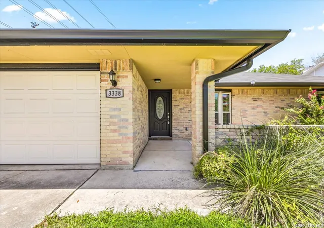 Photo 3 of Sale Pending at 3338 Rosetti Dr, San Antonio, TX 78247 | MLS# 2002082 | Listing updated on 2026-09-03