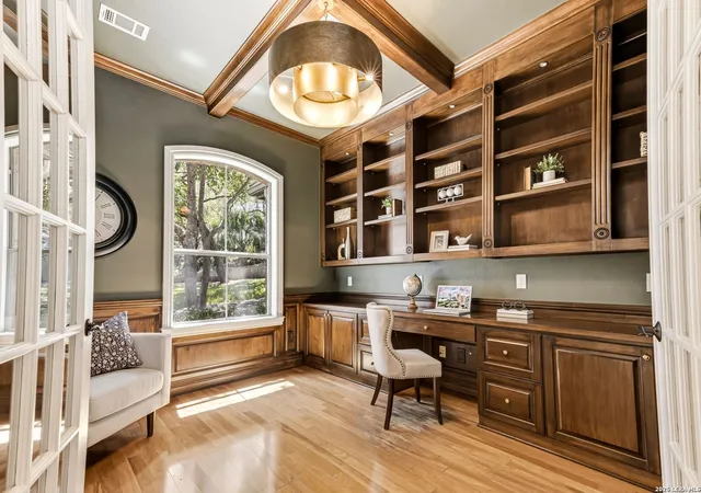 Photo 3 of Mansion for sale at 24814 Jordans Way, San Antonio, TX 78260 | MLS# 2002111 | Listing updated on 2026-09-29