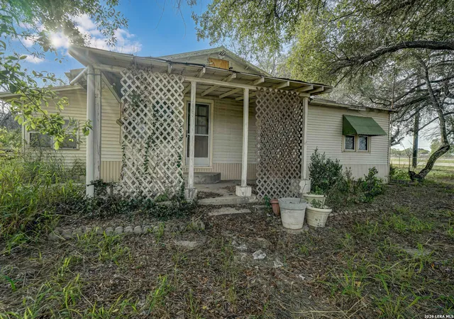 2nd image of 17770 Interstate 35 S, Lytle, TX 78052 | MLS# 2002134