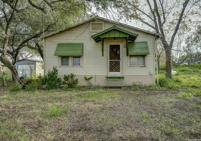 3rd image of 17770 Interstate 35 S, Lytle, TX 78052 | MLS# 2002134