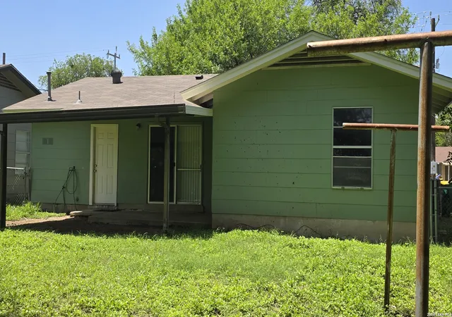 18th image of 434 W Byrd Blvd, Universal City, TX 78148 | MLS# 2002190