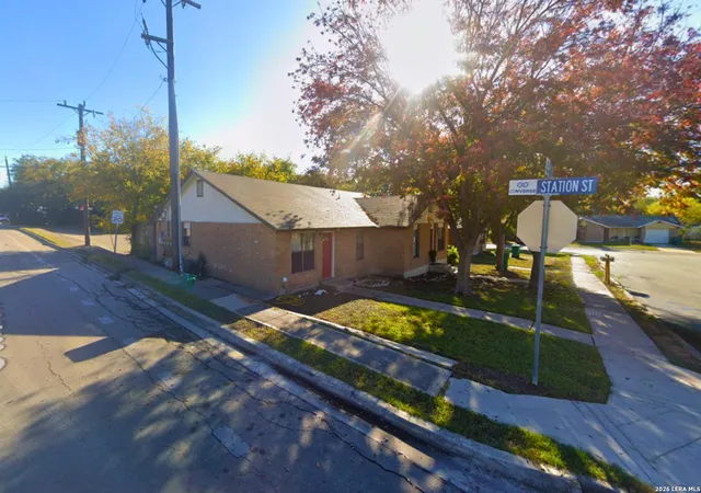 Photo 3 of Multi family home for sale at 202 Fir Dl, Converse, TX 78109 | MLS# 2002207 | Listing updated on 2026-09-09