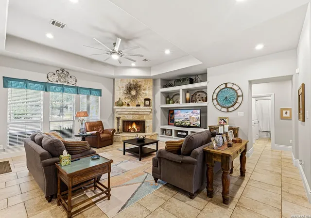 Photo 3 of Sale Pending at 900 Indigo Run Dr, Bulverde, TX 78163 | MLS# 2002240 | Listing updated on 2026-08-12