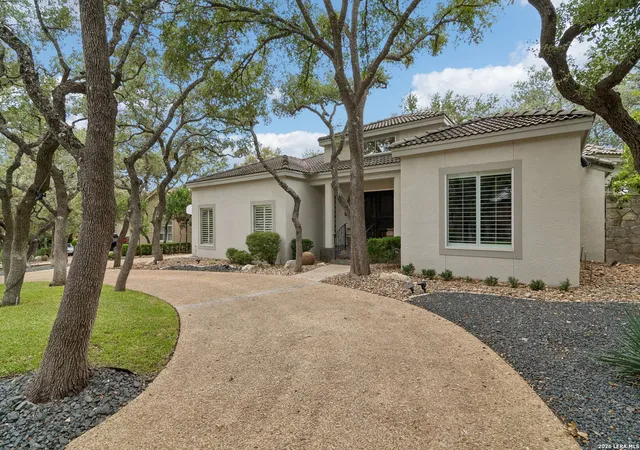 Photo 1 of Sale Pending at 17 Westelm Cir, San Antonio, TX 78230 | MLS# 2002251 | Listing updated on 2026-09-20