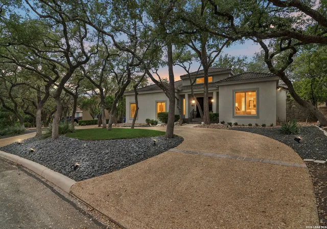 Photo 2 of Sale Pending at 17 Westelm Cir, San Antonio, TX 78230 | MLS# 2002251 | Listing updated on 2026-09-20