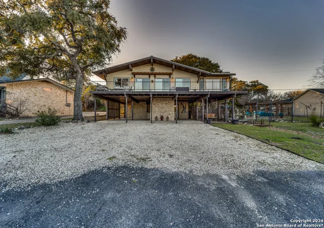 Photo 2 of Single family home for sale at 2513 Colleen Dr, Canyon Lake, TX 78133 | MLS# 2002272 | Listing updated on 2026-09-10