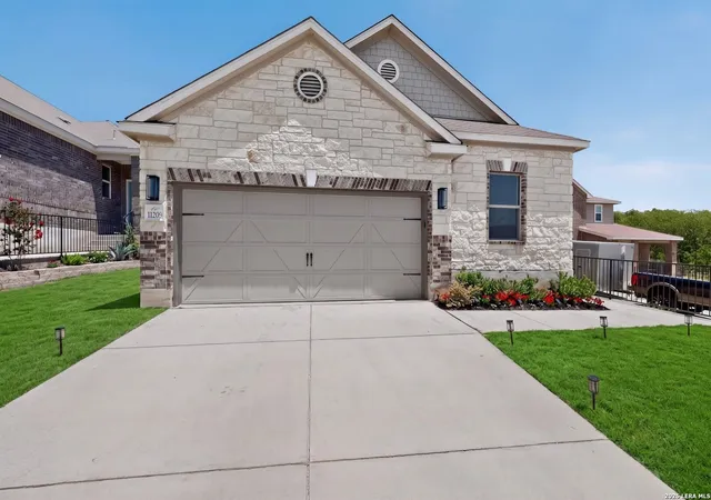 Photo 4 of Single family home for sale at 11209 Plaudit, San Antonio, TX 78245 | MLS# 2002278 | Listing updated on 2026-10-30