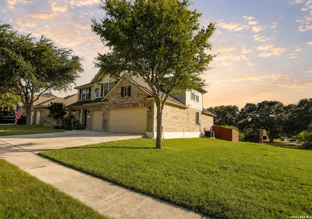 Photo 3 of Sale Pending at 113 Brush Trl Ln, Cibolo, TX 78108 | MLS# 2002289 | Listing updated on 2026-08-01