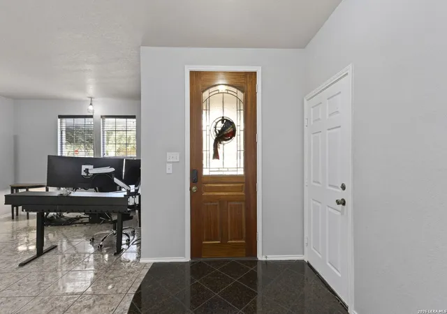 5th image of 6521 Ashby Pt, Live Oak, TX 78233 | MLS# 2002305