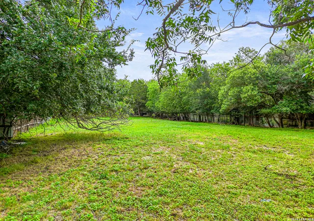 Photo 2 of Land for sale at 260 N Hackberry Ave, New Braunfels, TX 78130 | MLS# 2002322 | Listing updated on 2026-09-09