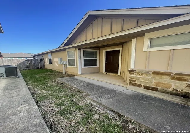 Photo 3 of Single family home for sale at 235 Hay Barn, San Marcos, TX 78666 | MLS# 2002323 | Listing updated on 2026-09-04