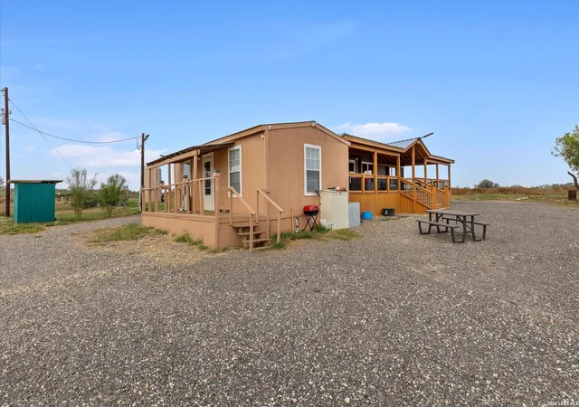 3rd image of 6286 Fm 2146, Jourdanton, TX 78026 | MLS# 2002327