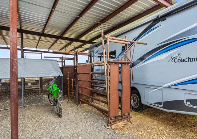 4th image of 6286 Fm 2146, Jourdanton, TX 78026 | MLS# 2002327