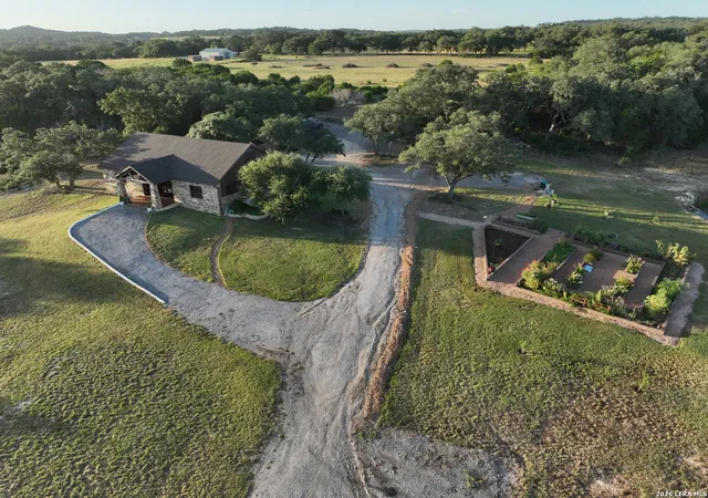 Photo 2 of Single family home for sale at 238 Sabinas Creek Ranch Rd, Boerne, TX 78006 | MLS# 2002339 | Listing updated on 2026-09-23