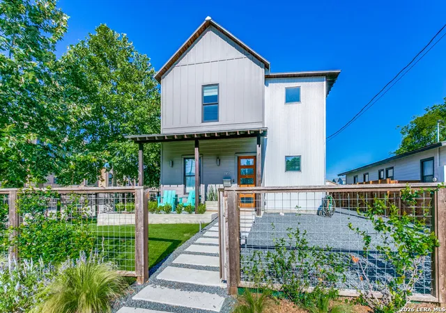 3rd image of 1103 N Pine St, San Antonio, TX 78202 | MLS# 2002348