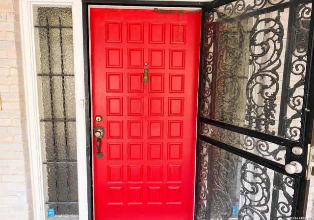 Photo 3 of Sale Pending at 11103 Whisper Holw St, San Antonio, TX 78230 | MLS# 2002375 | Listing updated on 2026-08-05