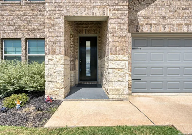 Photo 2 of Single family home for sale at 16911 Eaton Terrace, San Antonio, TX 78247 | MLS# 2002377 | Listing updated on 2026-08-03