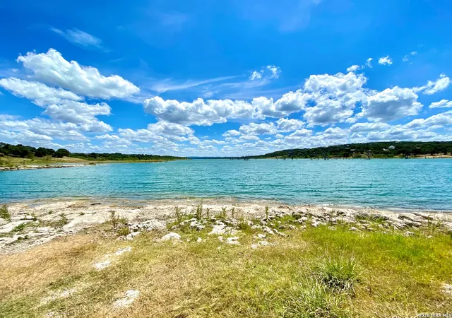 Photo 4 of Land for sale at 1516 Ensenada Dr, Canyon Lake, TX 78133 | MLS# 2002390 | Listing updated on 2026-09-09