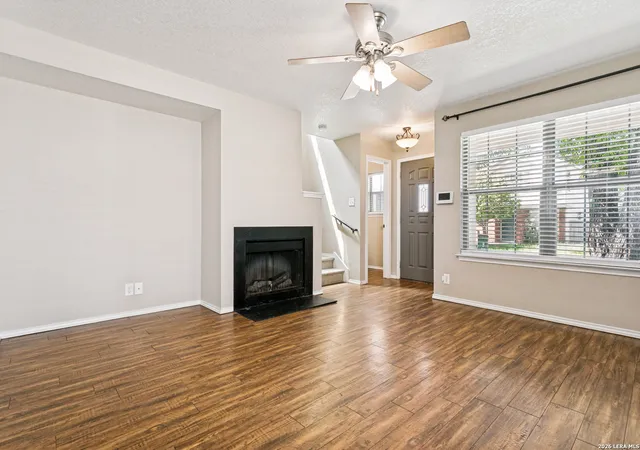 Photo 4 of Sale Pending at 14 Kenrock Rdg, San Antonio, TX 78254 | MLS# 2002393 | Listing updated on 2026-09-08
