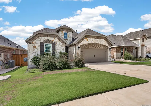 Photo 3 of Single family home for sale at 2230 Steerhead Trail, New Braunfels, TX 78132 | MLS# 2002398 | Listing updated on 2026-09-12