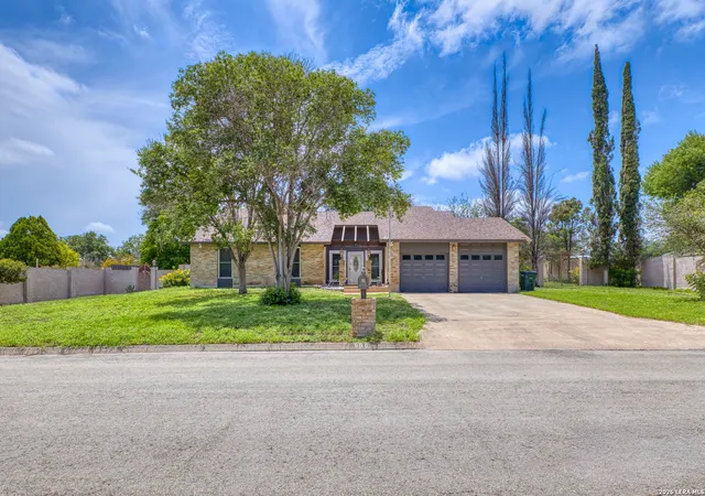 Photo 2 of Single family home for sale at 208 Echo Valley, Del Rio, TX 78840 | MLS# 2002420 | Listing updated on 2026-08-02
