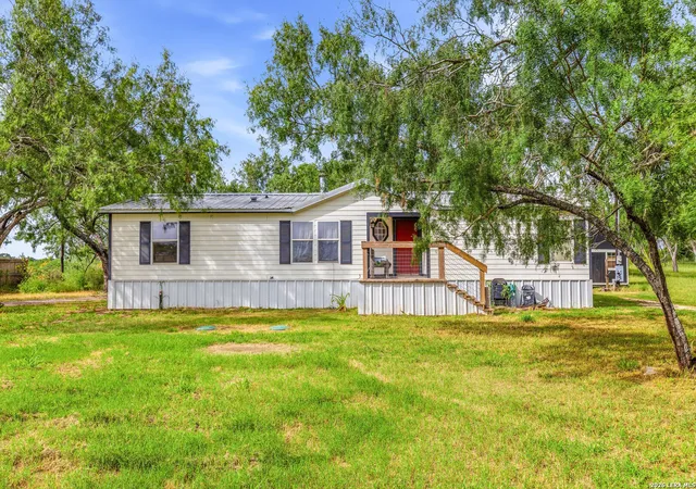 Photo 2 of Single family home for sale at 6714 Fm 536, Floresville, TX 78114 | MLS# 2002424 | Listing updated on 2026-09-07