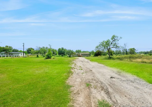 3rd image of 8954 County Road 128, Floresville, TX 78114 | MLS# 2002425