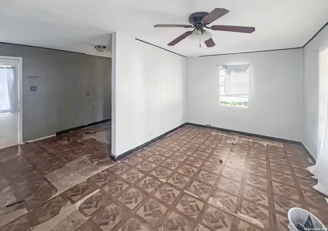 4th image of 1008 Avenue T, Hondo, TX 78861 | MLS# 2002429