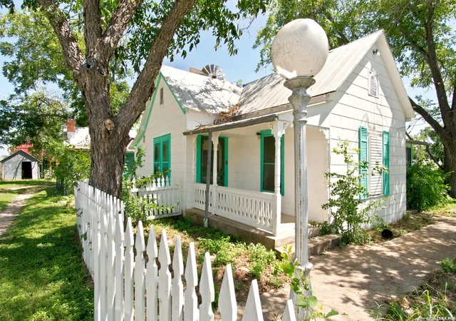 1st image of 27 State Hwy 27 Lots 19 & 20, Comfort, TX 78013 | MLS# 2002430