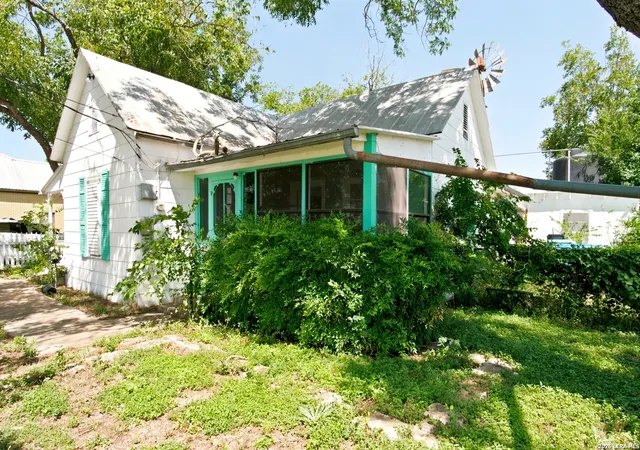 3rd image of 27 State Hwy 27 Lots 19 & 20, Comfort, TX 78013 | MLS# 2002430