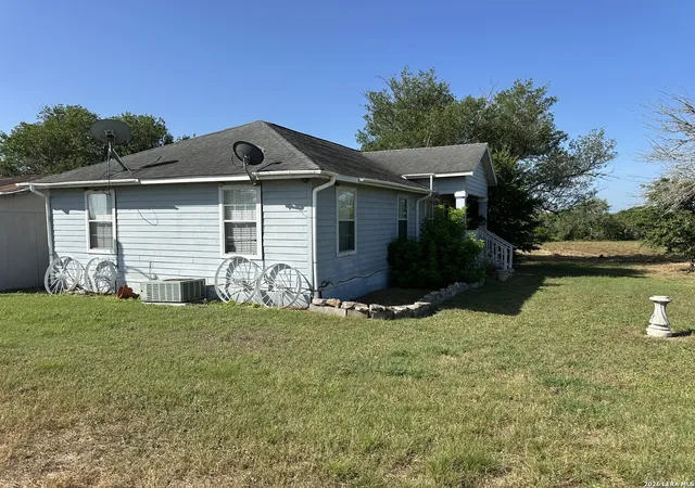 1st image of 186 County Road 148, Kenedy, TX 78119 | MLS# 2002436
