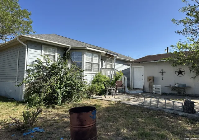 3rd image of 186 County Road 148, Kenedy, TX 78119 | MLS# 2002436