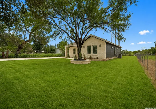 2nd image of 15242 Oak St, Lytle, TX 78052 | MLS# 2002439