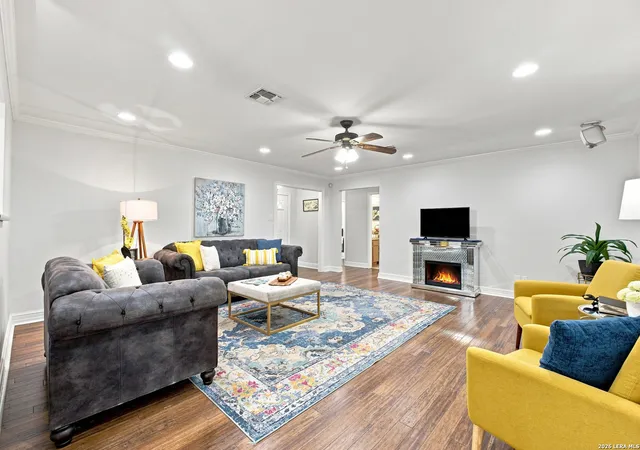 Photo 3 of Single family home for sale at 740 Deer Cross Ln, San Antonio, TX 78260 | MLS# 2002466 | Listing updated on 2026-09-19