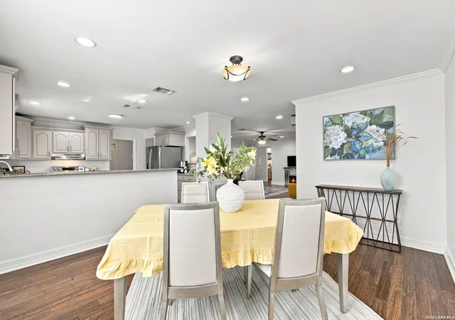 Photo 4 of Single family home for sale at 740 Deer Cross Ln, San Antonio, TX 78260 | MLS# 2002466 | Listing updated on 2026-09-19