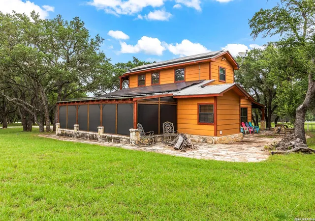 2nd image of 133 Buckskin Trl, Bandera, TX 78003 | MLS# 2002468