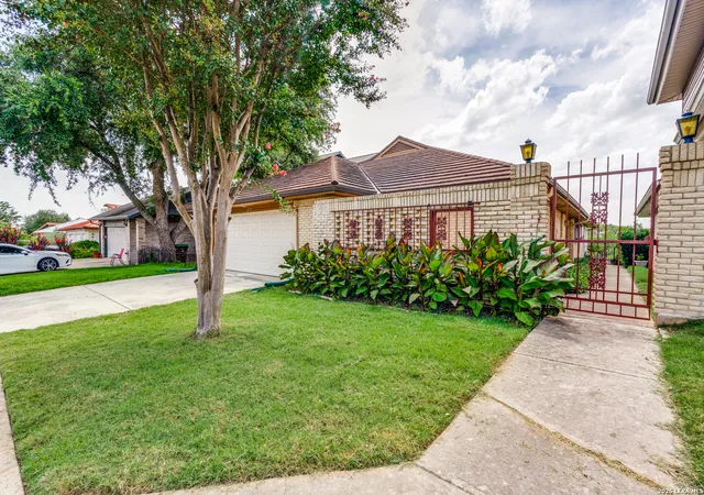 Photo 3 of Single family home for sale at 6735 Congressional Blvd, San Antonio, TX 78244 | MLS# 2002472 | Listing updated on 2026-08-25
