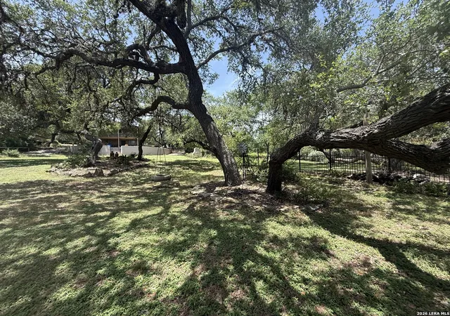 23rd image of 265 Oak Hideaway Dr, Canyon Lake, TX 78133 | MLS# 2002485