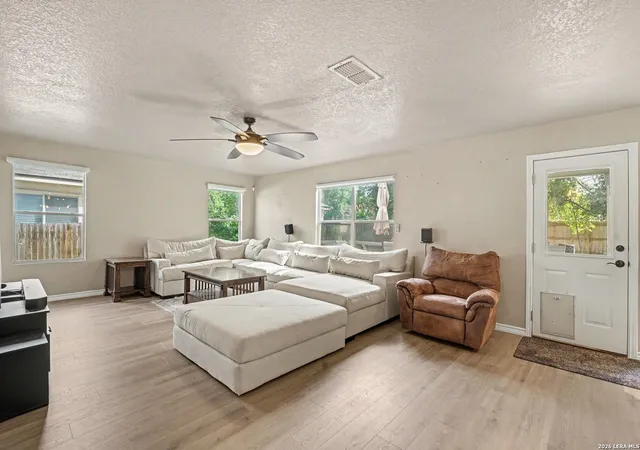 2nd image of 137 Goldenrod, Cibolo, TX 78108 | MLS# 2002490