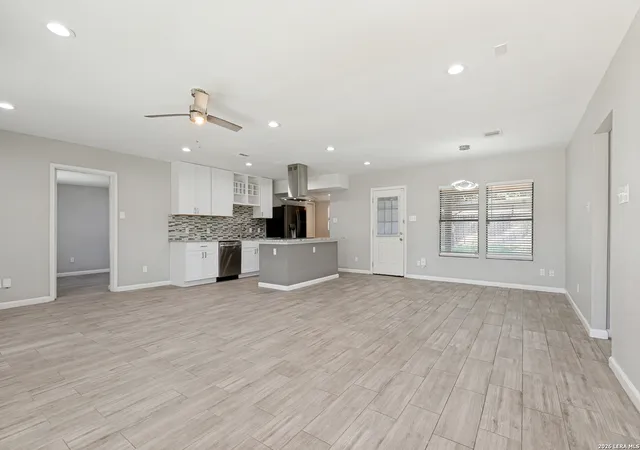 4th image of 211 Beverly Dr, San Antonio, TX 78228 | MLS# 2002492