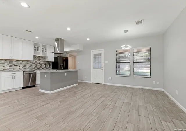 5th image of 211 Beverly Dr, San Antonio, TX 78228 | MLS# 2002492